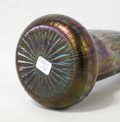 KRALIK Glasfabrik attributed to
Bulbous vase...