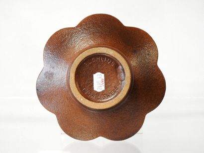 Lisa LARSON (1931-2024)
Circular photophore...