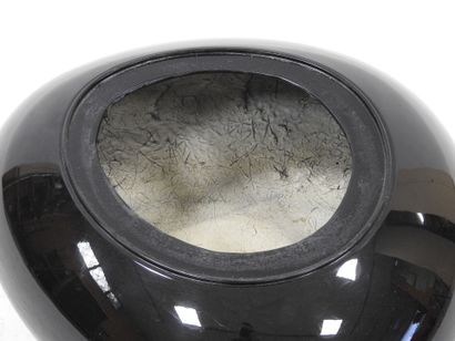Modern work
Pebble-shaped coffee table in...