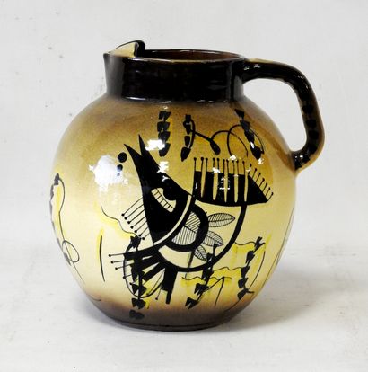 Work from the 50's
Earthenware ball-shaped...