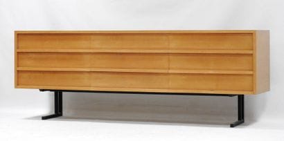 Work from the 60's
Sideboard in natural wood...