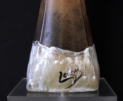 LEGRAS
Soliflore vase in finely meshed vase...