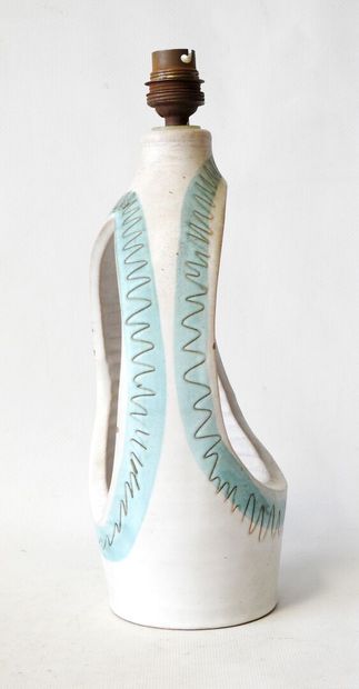 Jean AUSTRUY (1910-2012)
Earthenware lamp...