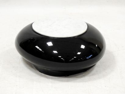 Modern work
Pebble-shaped coffee table in...