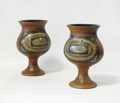 Jean de LESPINASSE (1896-1979)
Pair of earthenware...