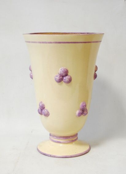 Medici-shaped earthenware vase decorated...