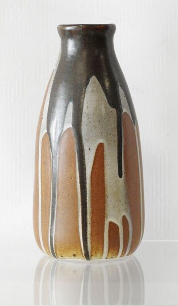 DOTTED 
Stoneware flared-neck vase with three...