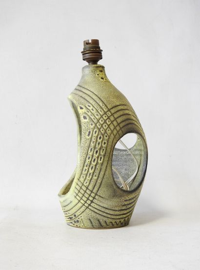 Jean AUSTRUY (1910-2012)
Earthenware lamp...