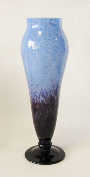 DEGUÉ (David GUERON 1892-1950)
Vase with...
