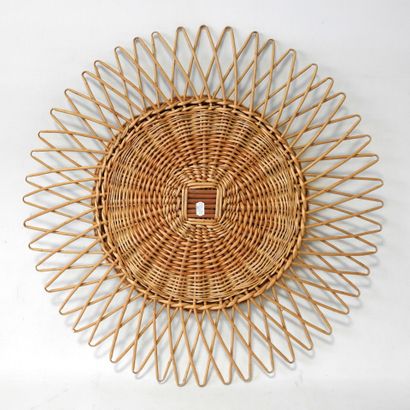 Work from the 70s
Rattan circular sun mirror.
Diameter:...