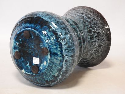 ACCOLAY - Yonne
Earthenware vase with flared...