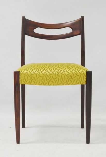 Scandinavian work
Suite of 6 teak chairs...