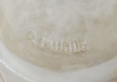 R. LALIQUE
Ormeaux