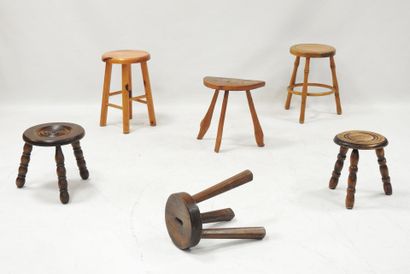 Set of 6 stools in natural wood, including...