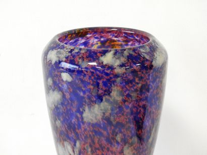 Charles SCHNEIDER (1881-1953)
Vase with flattened...