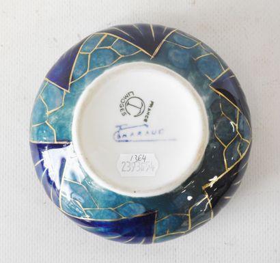 Camille THARAUD (1878-1956)
Circular bonbonnière...