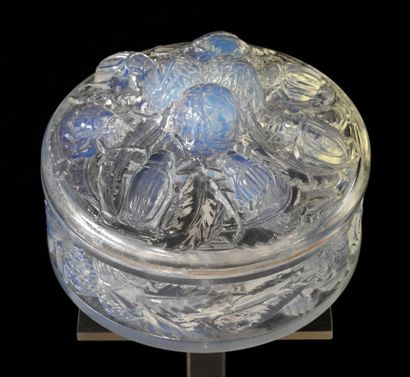 SAUMONT
Candy jar in pressed molded opalescent...