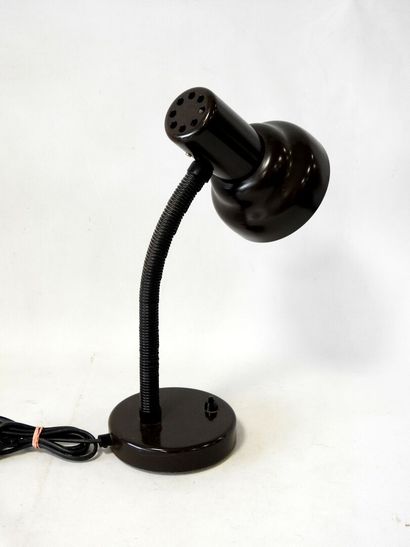 Work from the 70s
Desk lamp in brown lacquered...