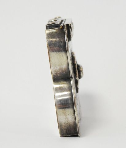 Line VAUTRIN (1913-1997)
Poudrier.
Silver-plated...