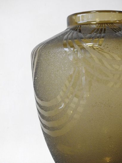 SCHNEIDER
Smoked glass vase, polished and...
