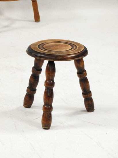 Set of 6 stools in natural wood, including...
