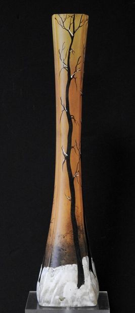 LEGRAS
Soliflore vase in finely meshed vase...