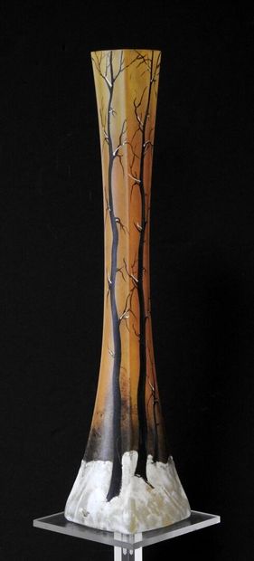 LEGRAS
Soliflore vase in finely meshed vase...