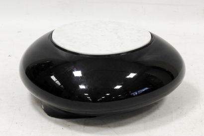 Modern work
Pebble-shaped coffee table in...