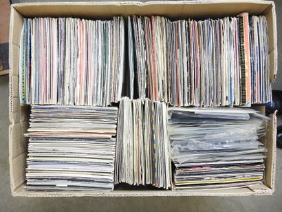 VINYLES : Environ 400 45 tours de variétés...