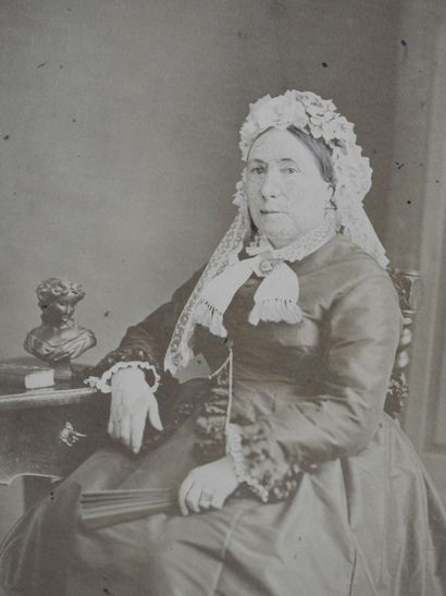 Atelier NADAR (entourage): Portrait de femme...