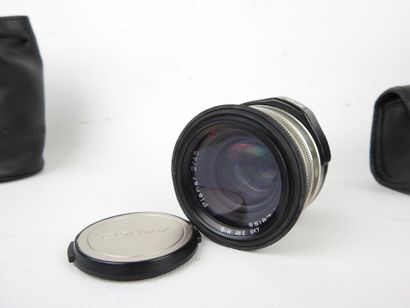 CONTAX G2 no. 001038 with TLA200 flash, Carl...