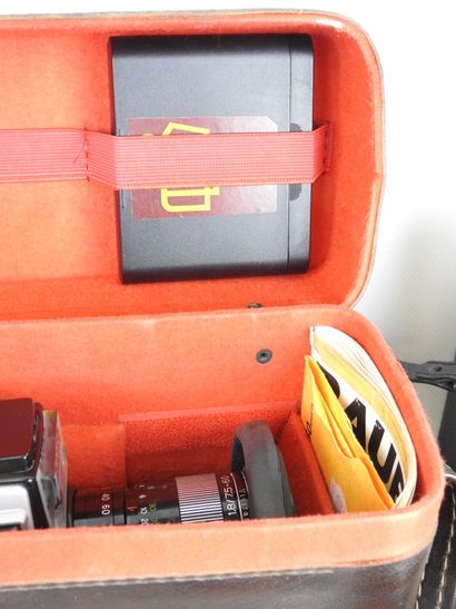 3 portable CAMERAS including BAUER Royal...