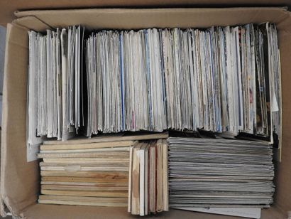 DIVERS : Environ 3600 cartes postales semi-modernes...