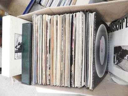 VINYLES : Environ 70 33 tours de variétés...