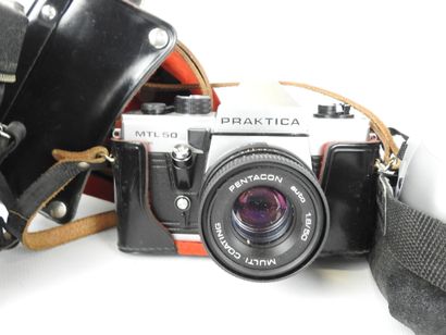 3 CAMERAS including Ultra Fex, with carrying...