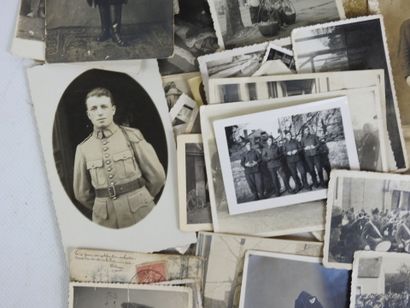 [PHOTOGRAPHIE]. Lot de photos de famille...