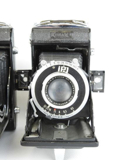 6 BLOW PHOTO CAMERAS including 2 KINAX II...