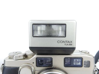 CONTAX G2 no. 001038 with TLA200 flash, Carl...