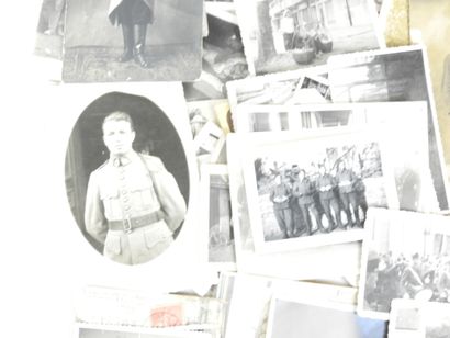 [PHOTOGRAPHIE]. Lot de photos de famille...