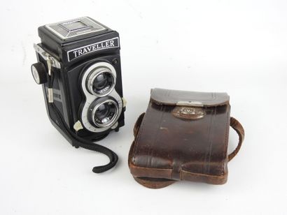 REFLEX TRAVELLER camera with Double Lens...