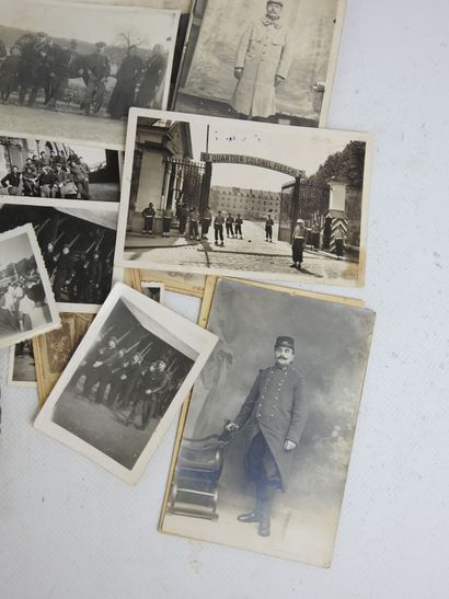 [PHOTOGRAPHIE]. Lot de photos de famille...