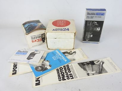 3 CAMERAS including Ultra Fex, with carrying...
