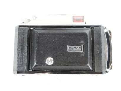 KODAK: 8 cameras including BROWNIE FLASH...