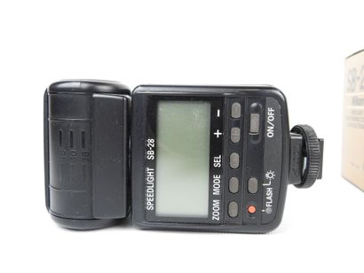 NIKON: EL-Nikkor 50mm f/28; EL-Nikkor 75mm...
