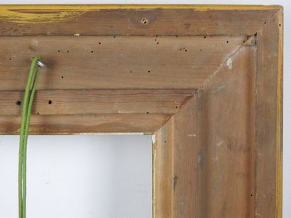 CADRE NU en bois et stuc doré à décor de...
