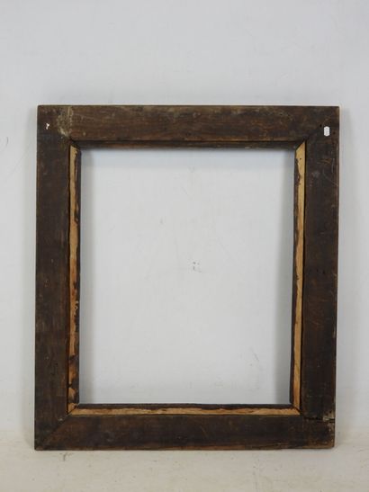 CADRE ANCIEN en bois et stuc à décor mouluré...