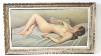 L. ABER (XXe) : Nu féminin. Huile sur toile....