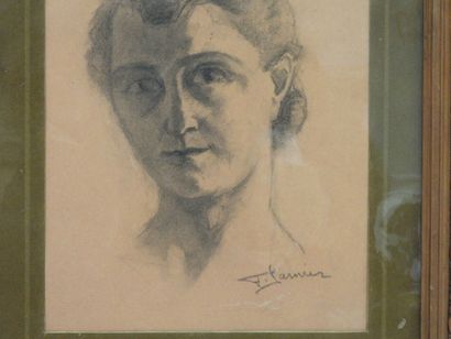 F. LARNIER (XX-XXIe) : Portrait de femme....