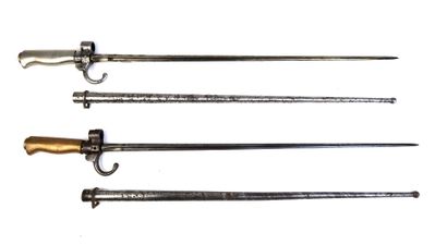 BAIONETTES. Set of 2 Lebel bayonets with...