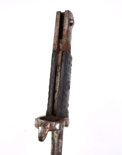 BAIONETTES. MANCEAUX-type test bayonet, 10-fluted...